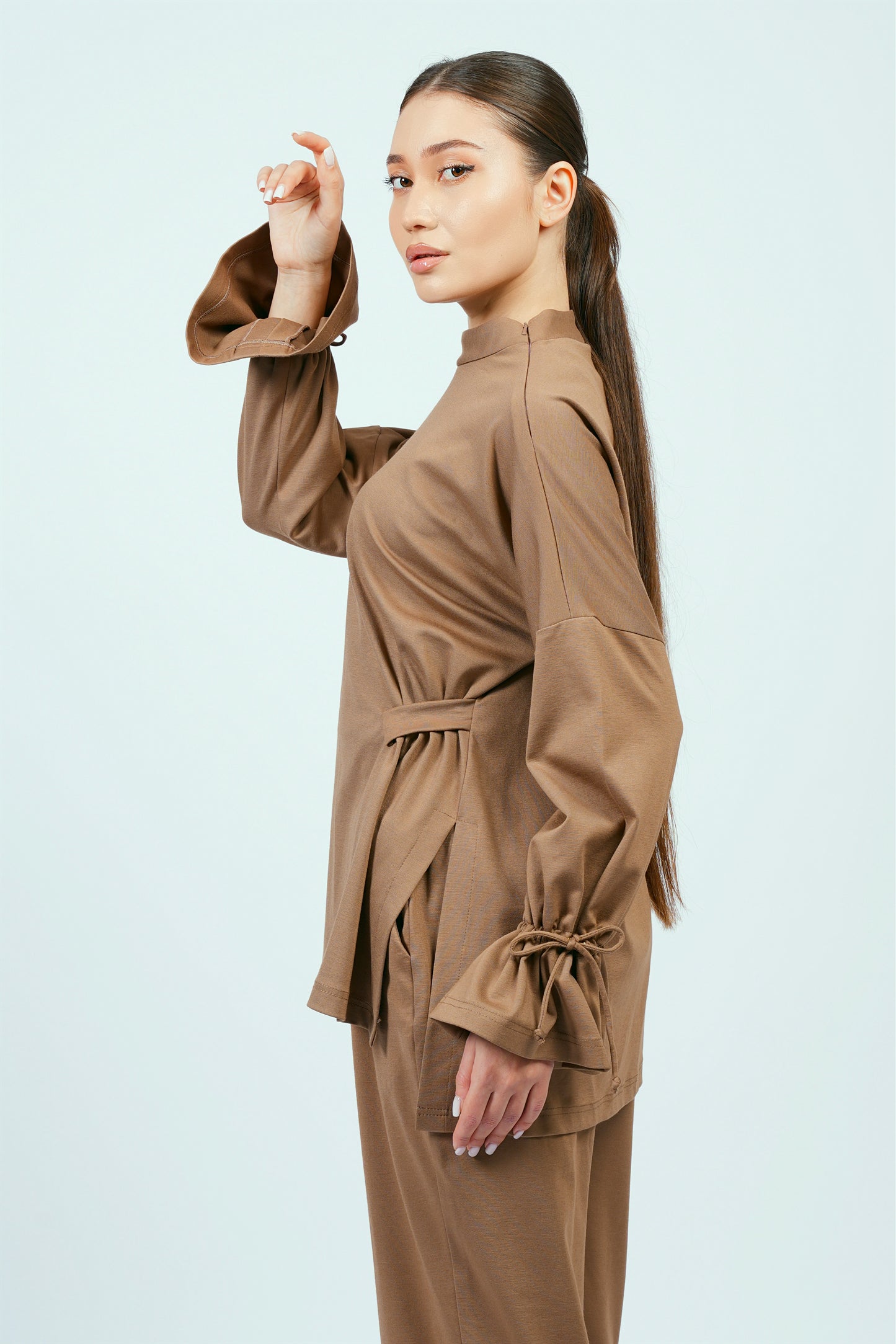 THE HERA SET
